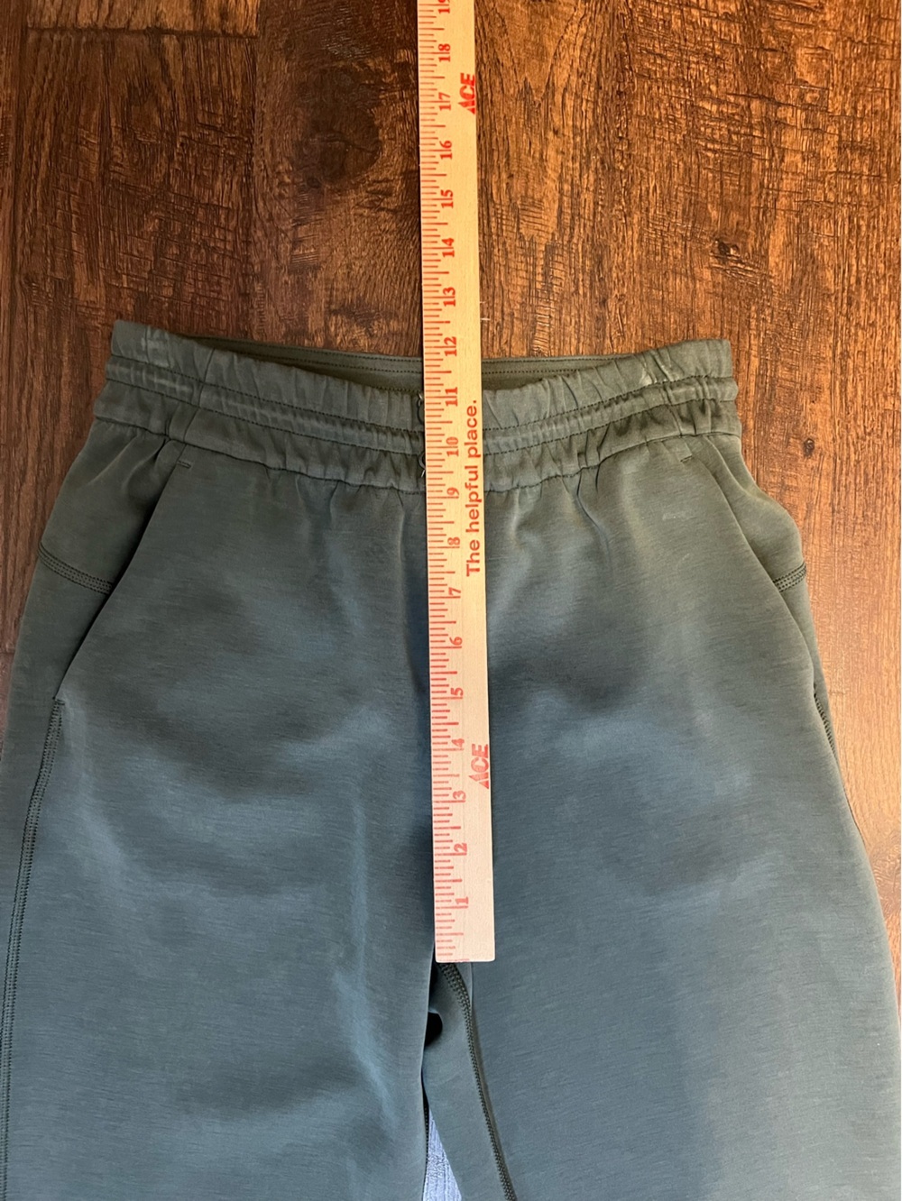 lululemon athletica Softstreme High-Rise Straight Green Cropped Pants Size 4 - Picture 15 of 16